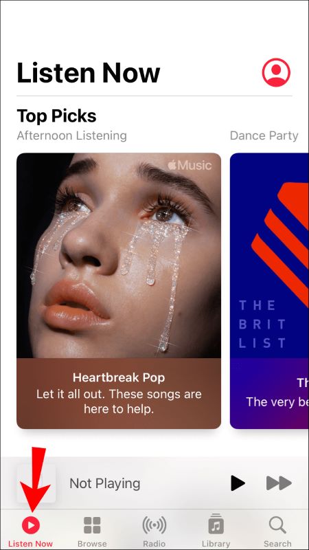 Apple Musicアプリの「今すぐ聴く」をクリック